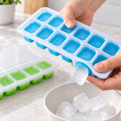 Detalle de Set de 2 cubeteras con tapa · 28 espacios para hielo